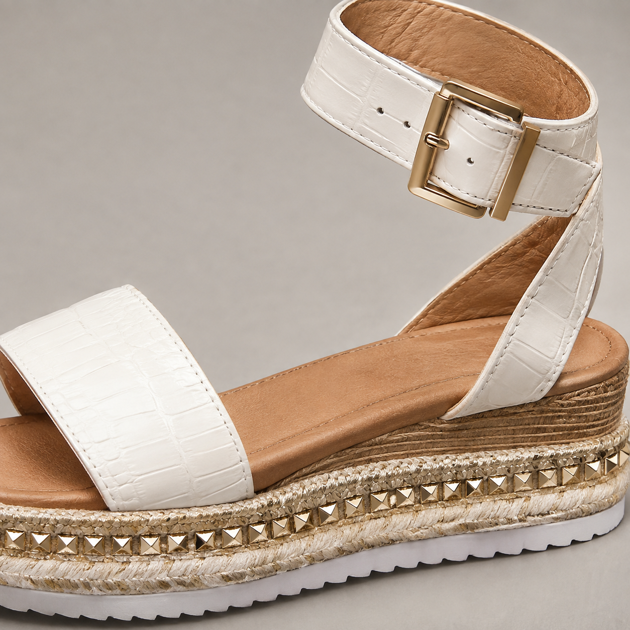 Pienza Buckle Ankle Strap Platform Sandal