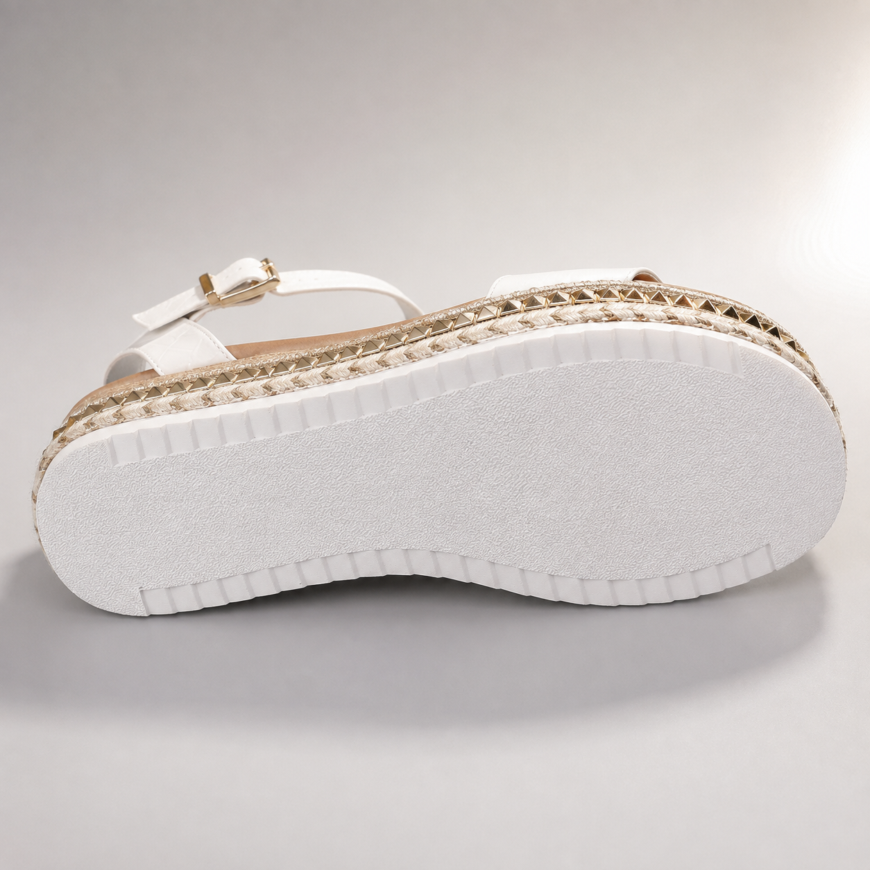 Pienza Buckle Ankle Strap Platform Sandal